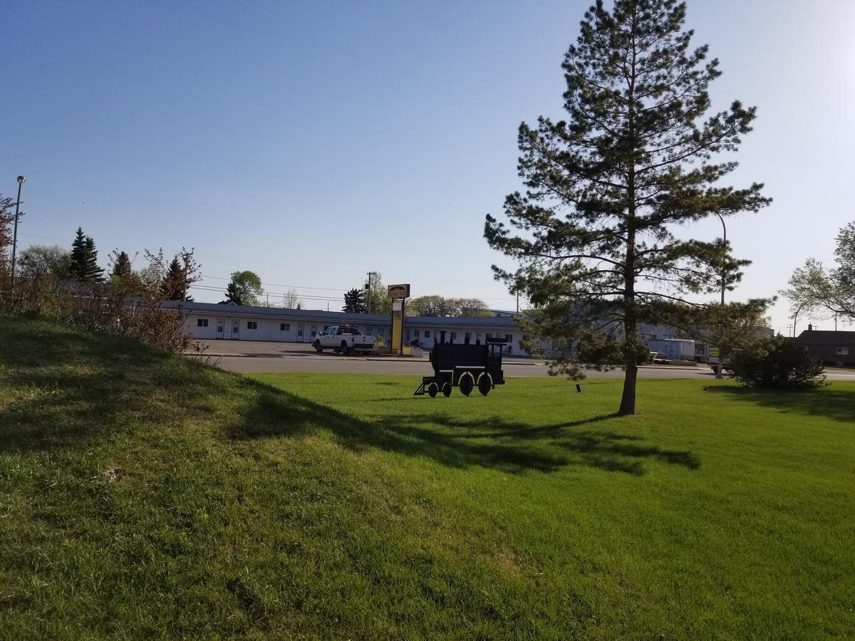 Melsask Motel Melville Exterior foto
